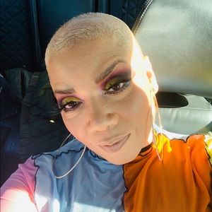 Meet your Posher, Sandra